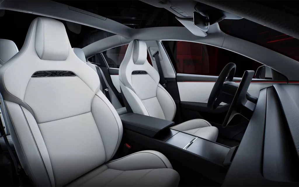 Tesla Model 3 Performance intérieur